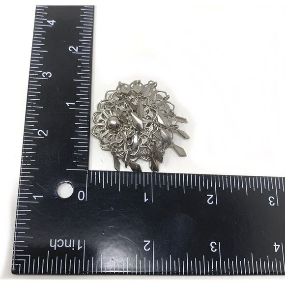 Vintage 1960s Oversized Silver Kinetic Cluster Clip On Earrings Couture Runway - Picture 4 of 5